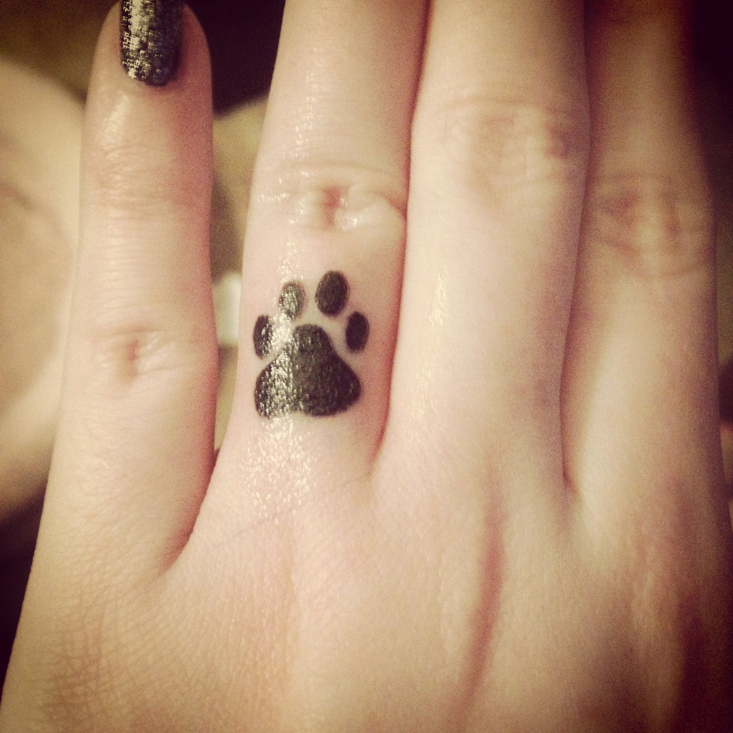 paw print tattoos for men 0078