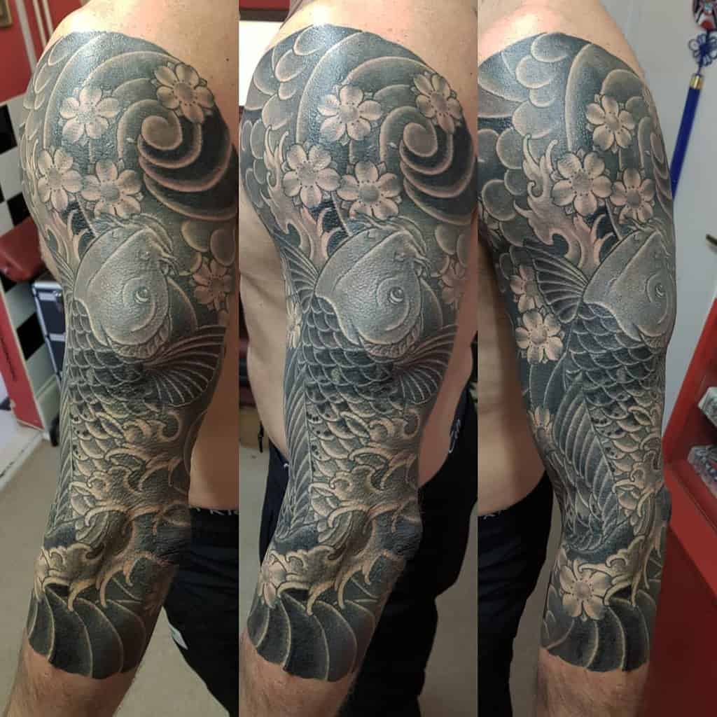 quarter sleeve tattoos for men 0015