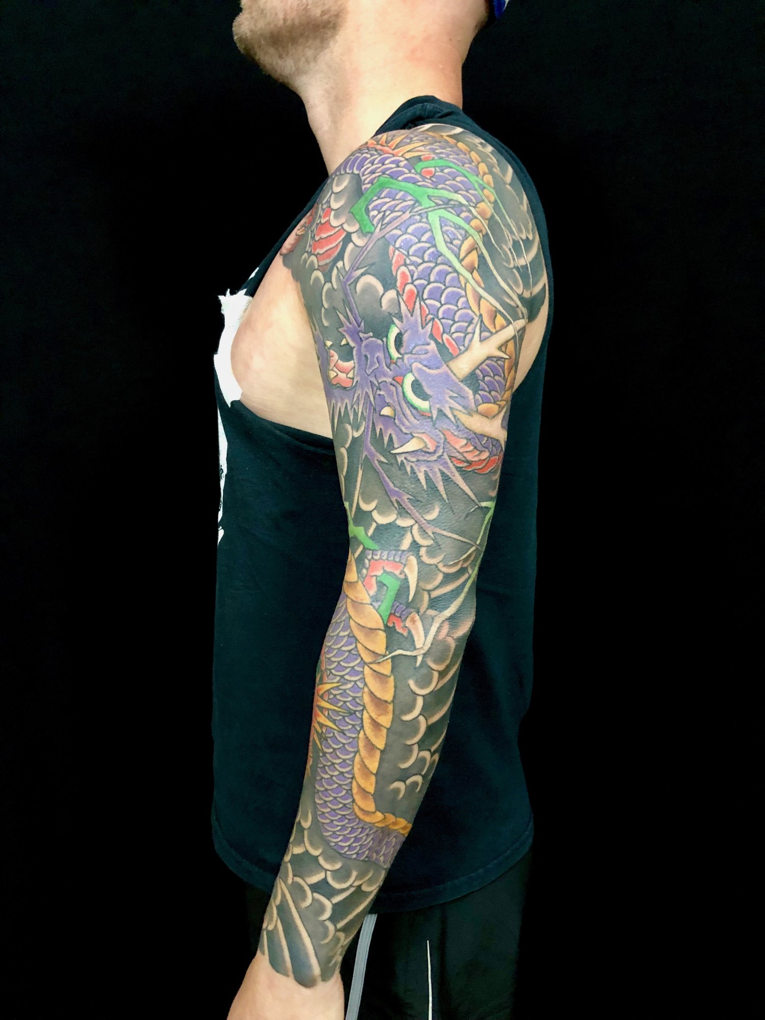 quarter sleeve tattoos for men 0023