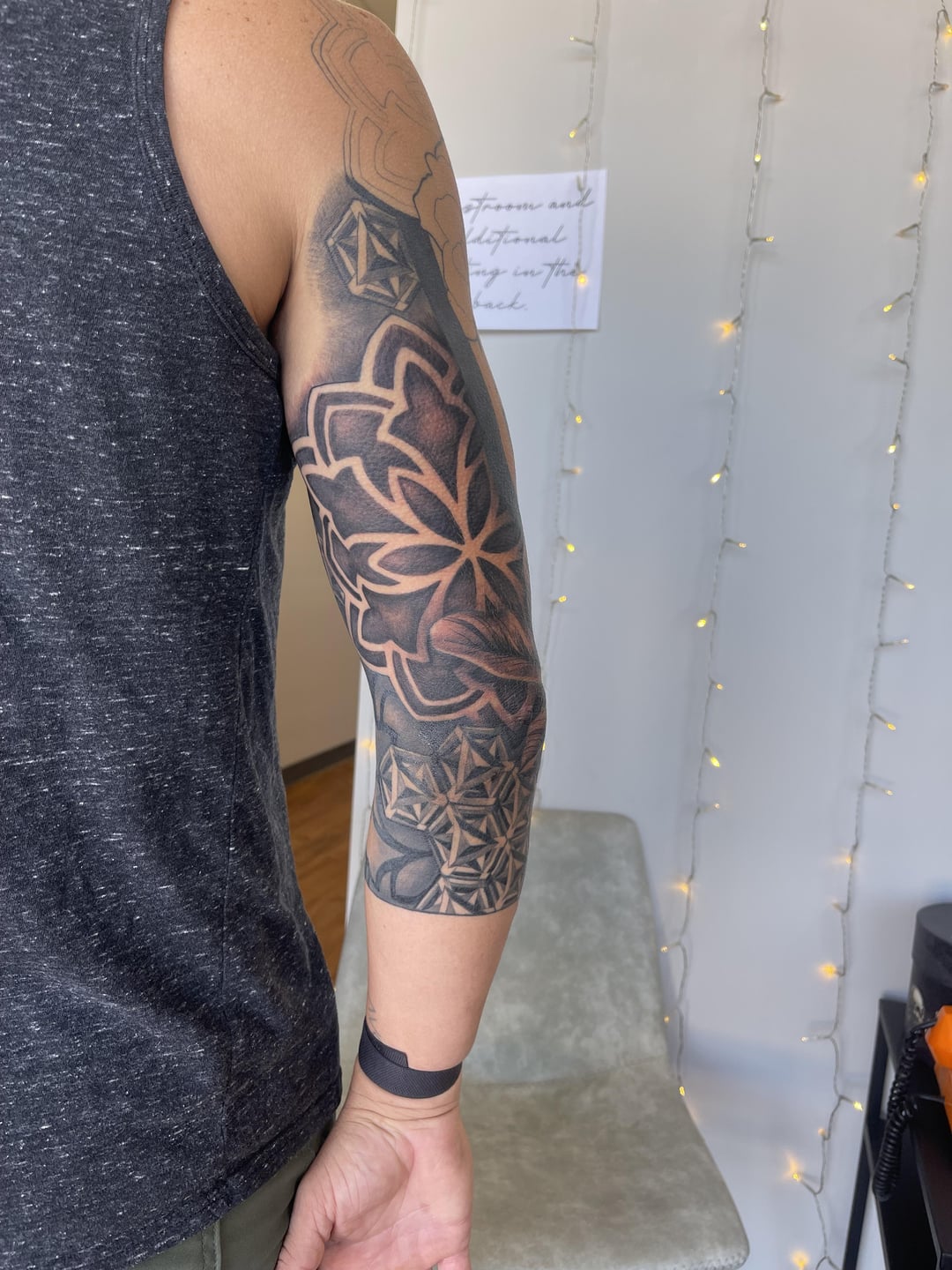 quarter sleeve tattoos for men 0033