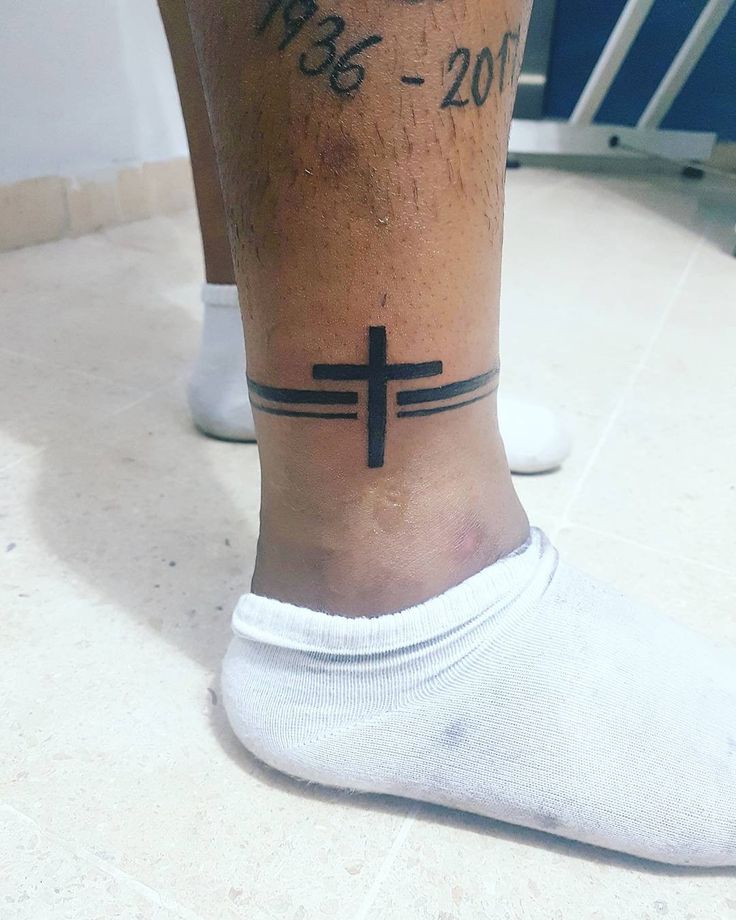 3 Cross tattoos for men