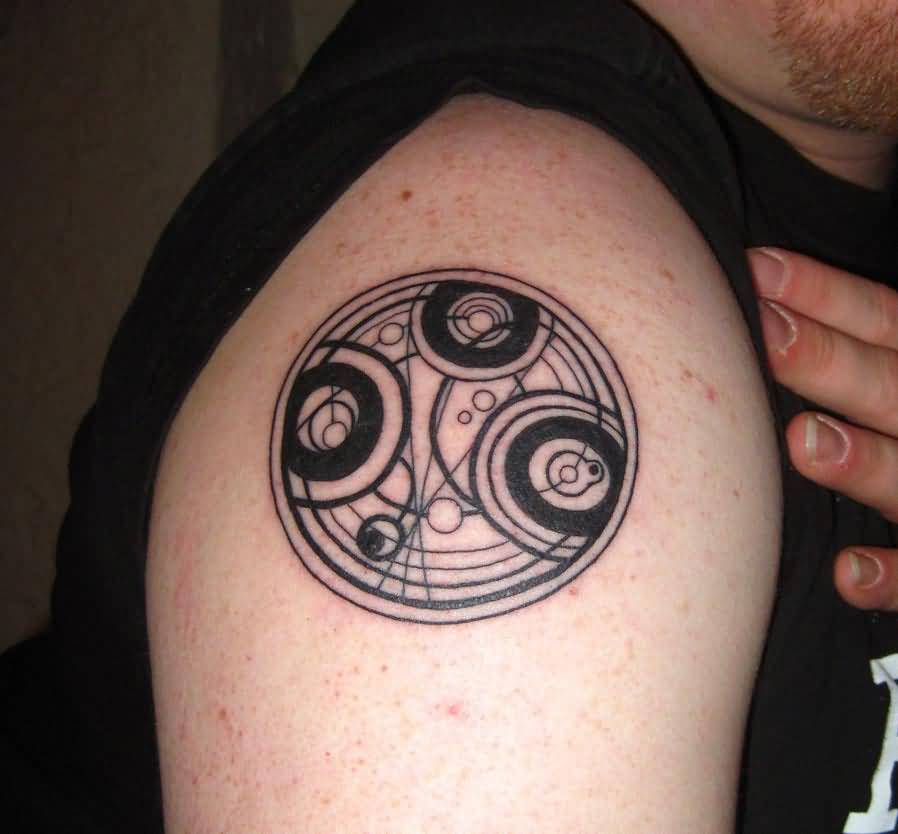 round tattoos for men 0069