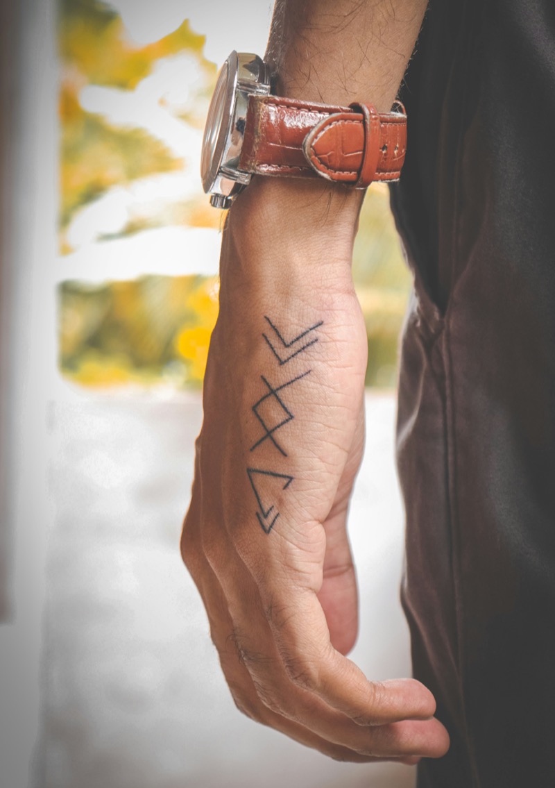 short simple hand tattoos for men 0022