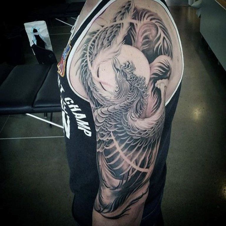 shoulder blade tattoos for men 0015