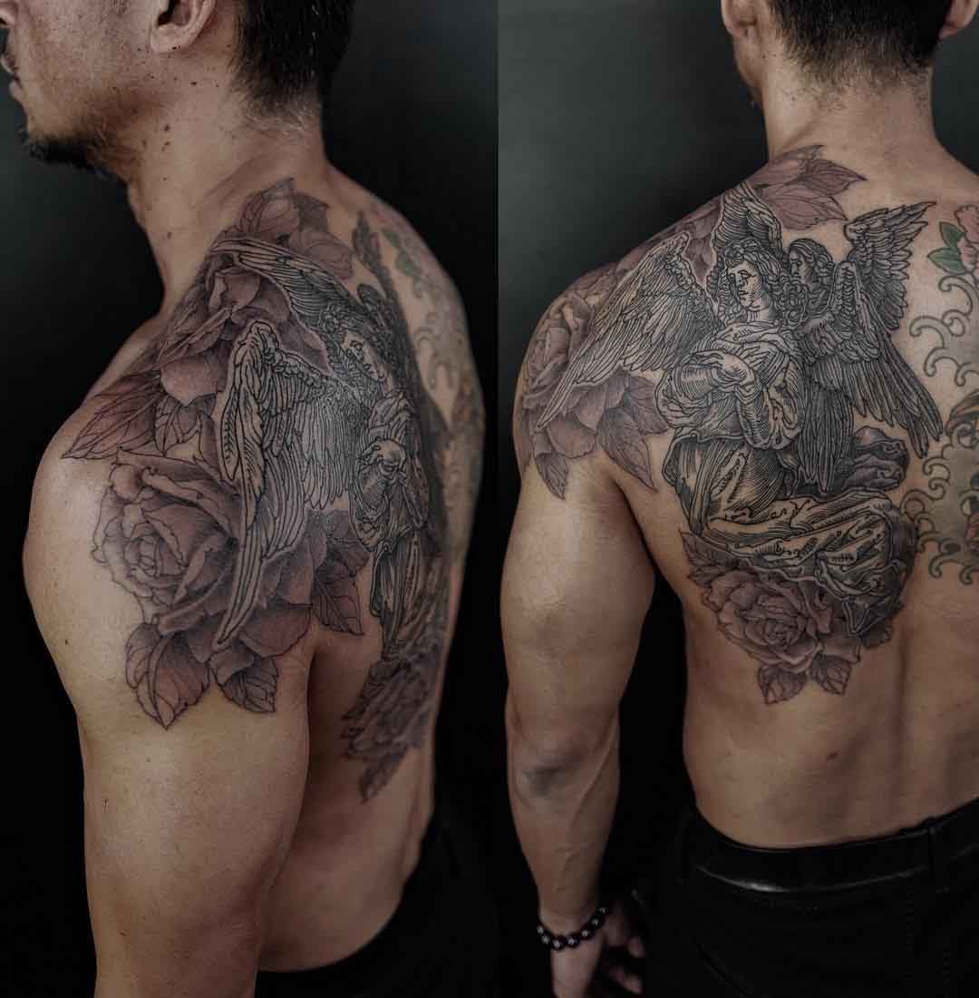 shoulder blade tattoos for men 0078