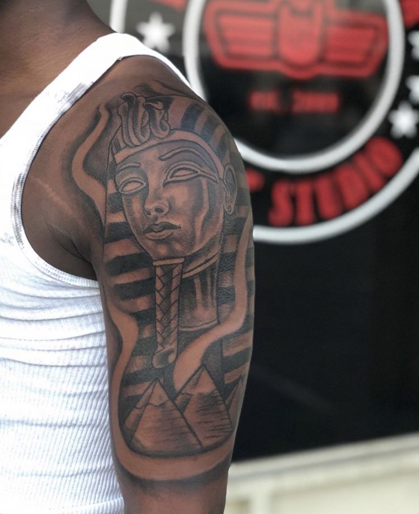 shoulder tattoos for black men 0018