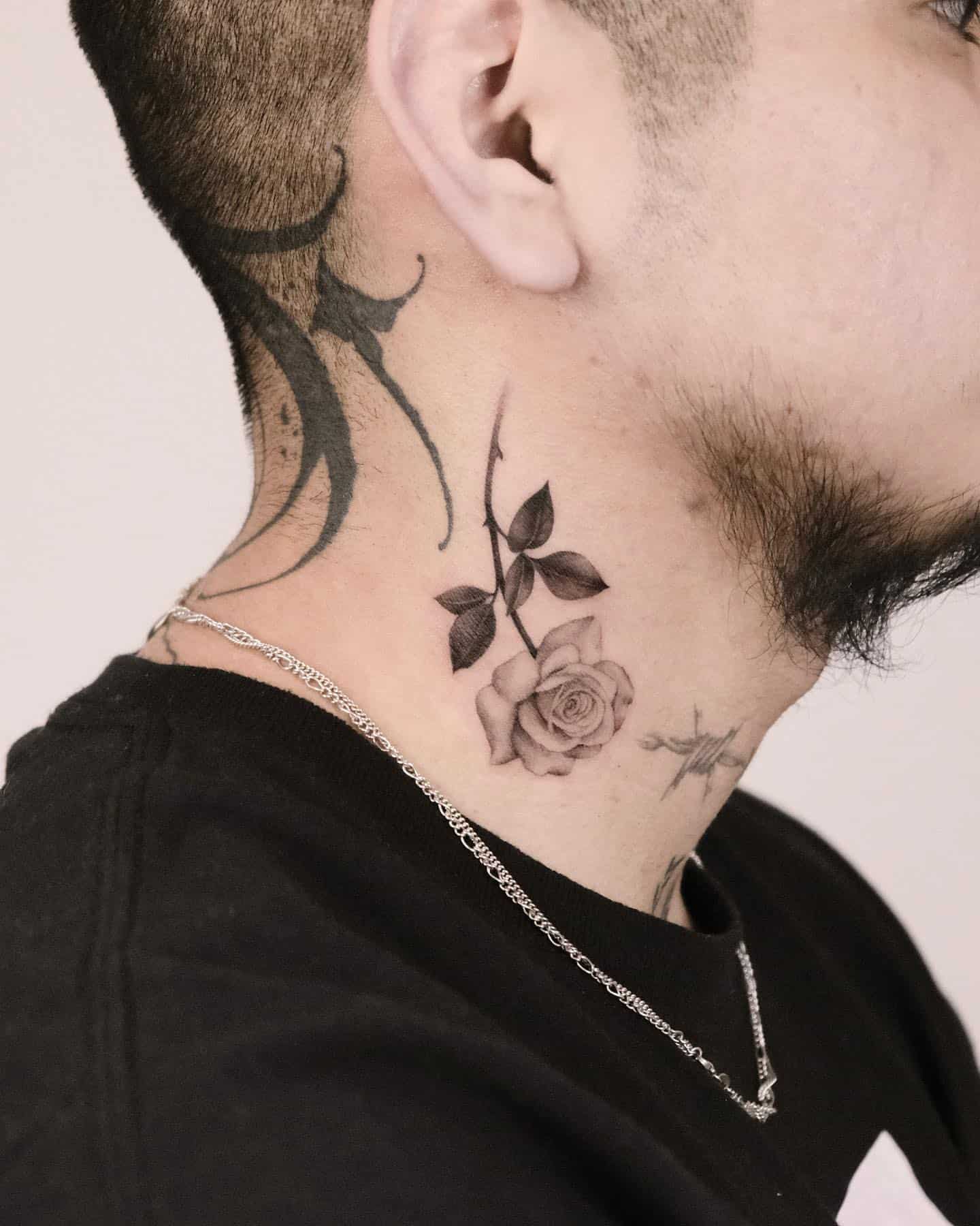 side neck tattoos for men 0030