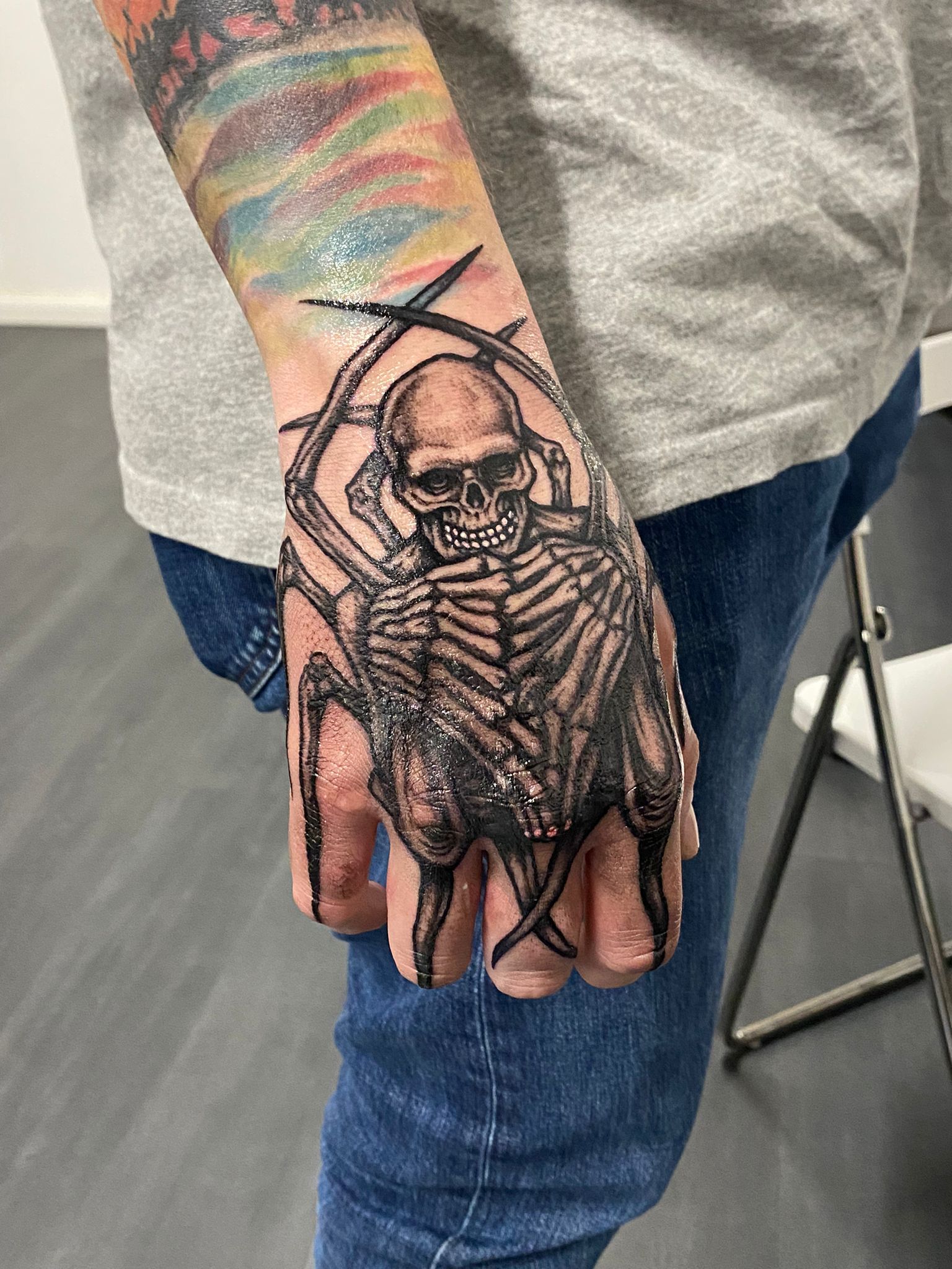 skull hand tattoos for men 0028