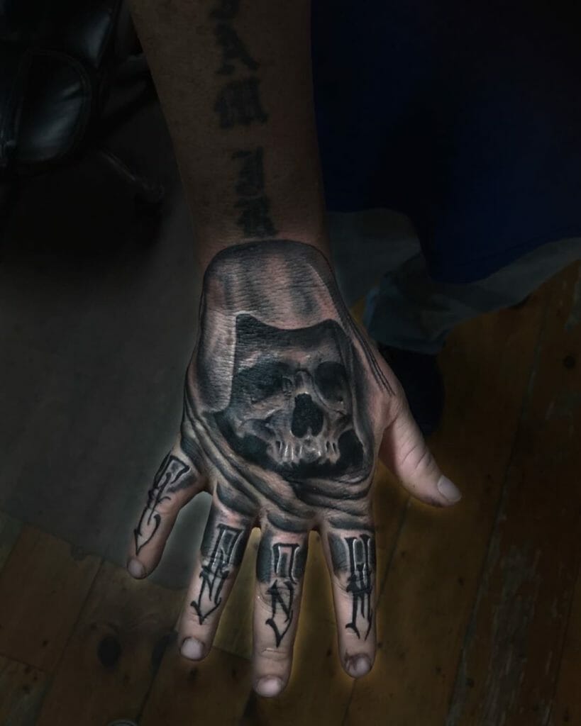 skull hand tattoos for men 0033