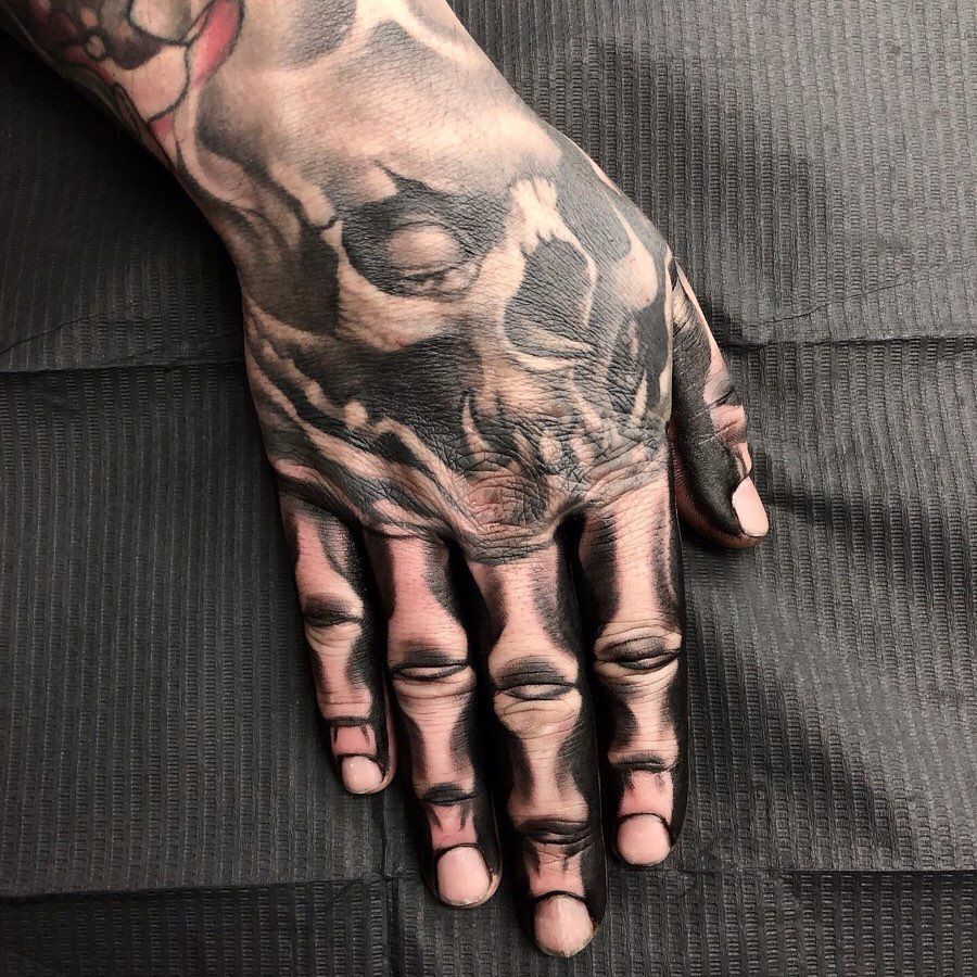 skull hand tattoos for men 0083