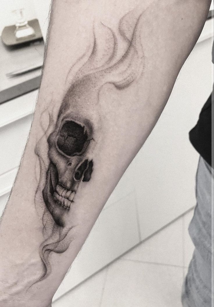 skull hand tattoos for men 0088