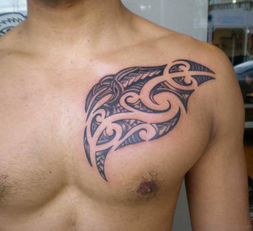 small chest tattoos for men 0039