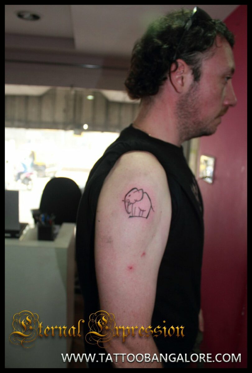 small tattoos for men on back 0063