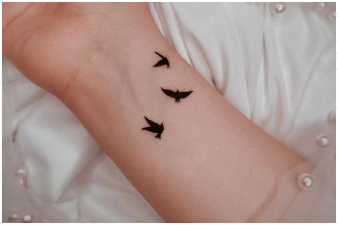 small tattoos for men on hand 0062