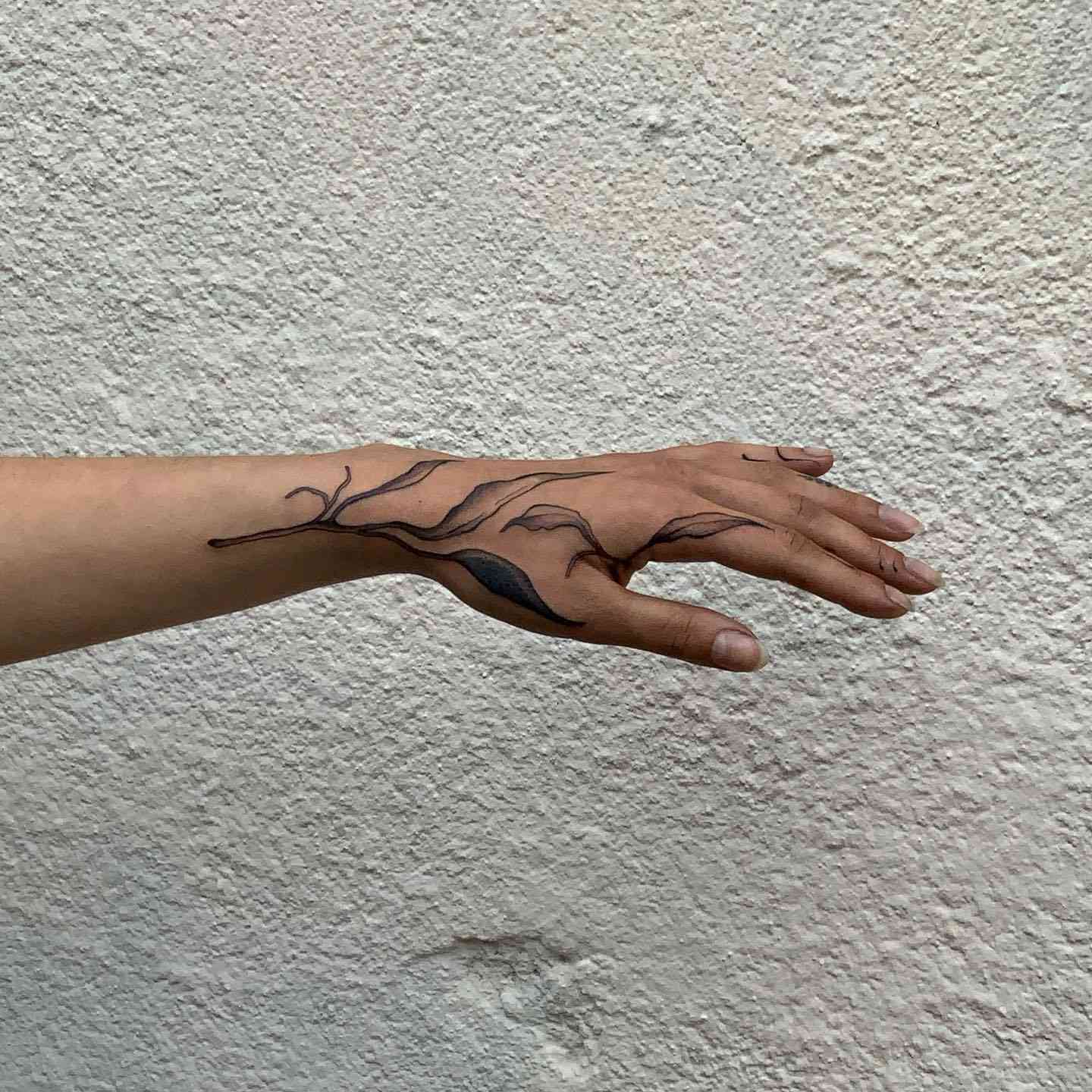 small tattoos for men on hand 0096