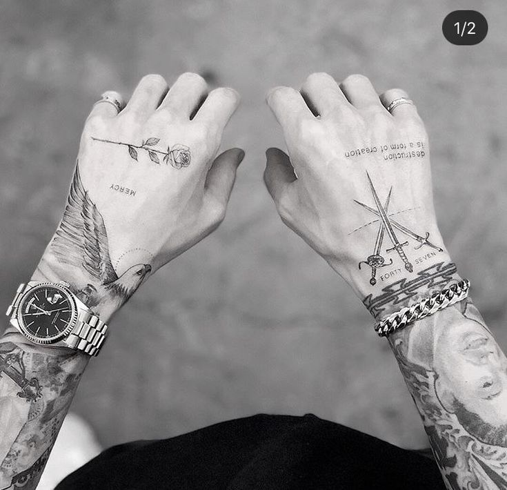 hand tattoos for men 0012