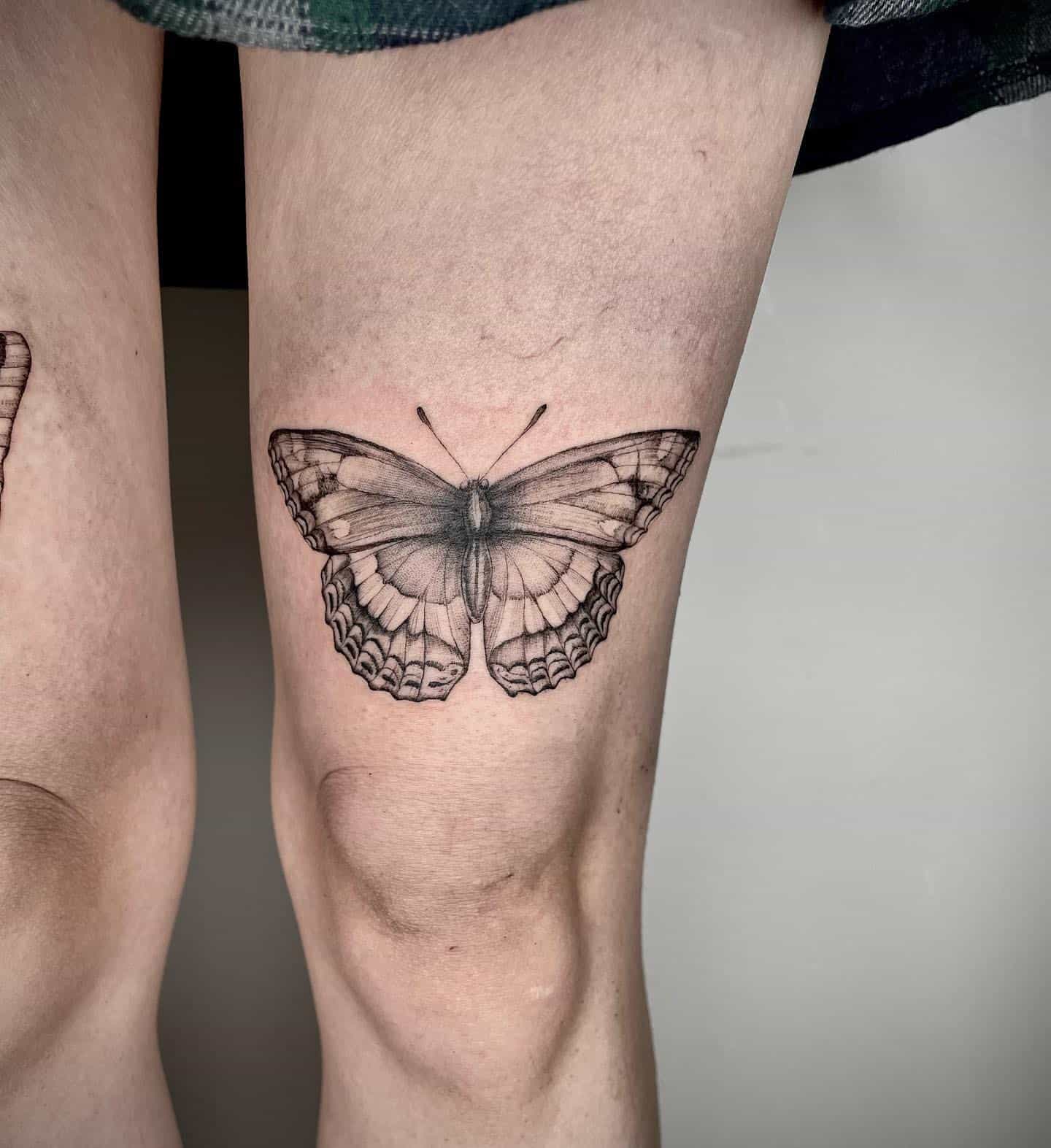 thigh tattoos for men 0060