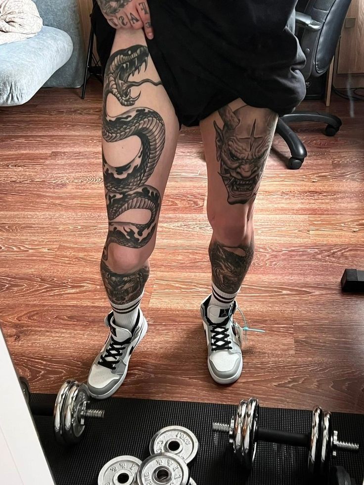 thigh tattoos for men 0097