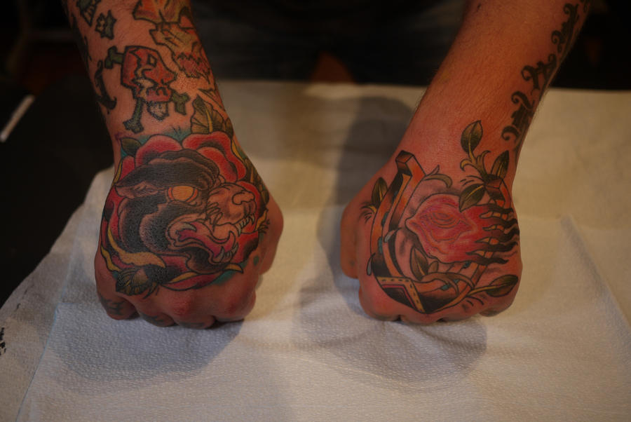 traditional hand tattoos for men 0010