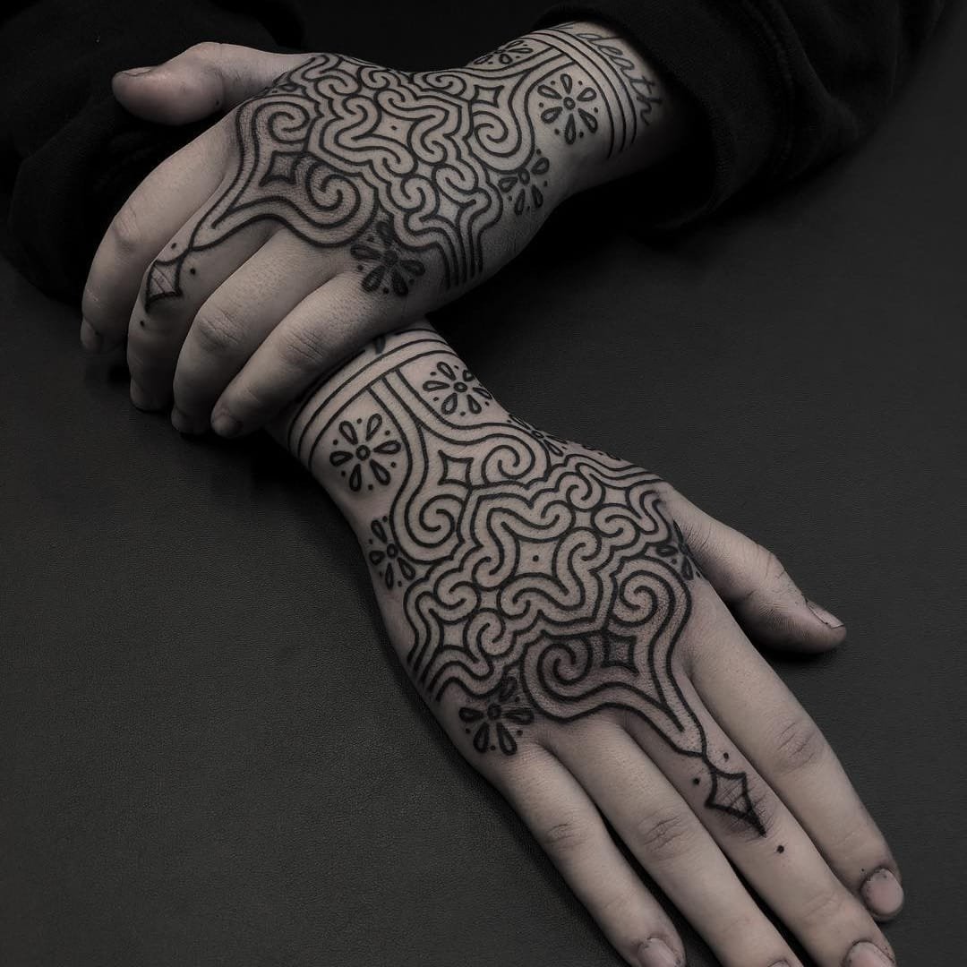 traditional hand tattoos for men 0042