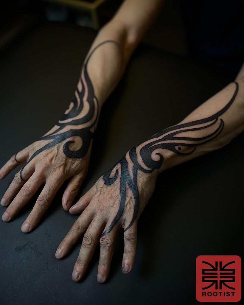 traditional hand tattoos for men 0054