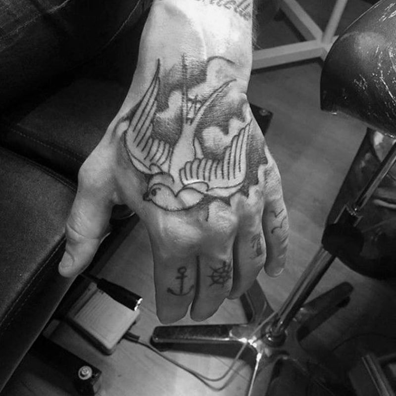 traditional hand tattoos for men 0061