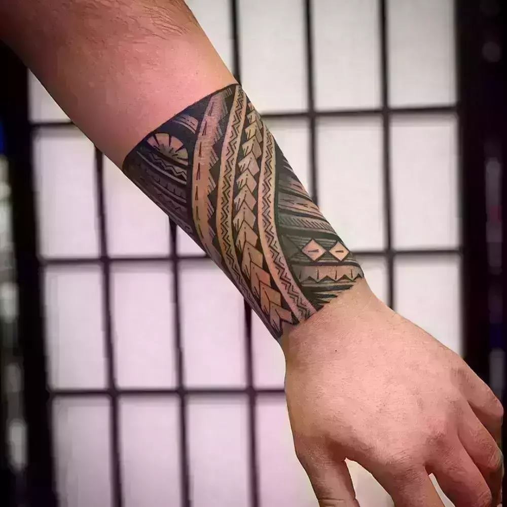 tribal hand tattoos for men 0040