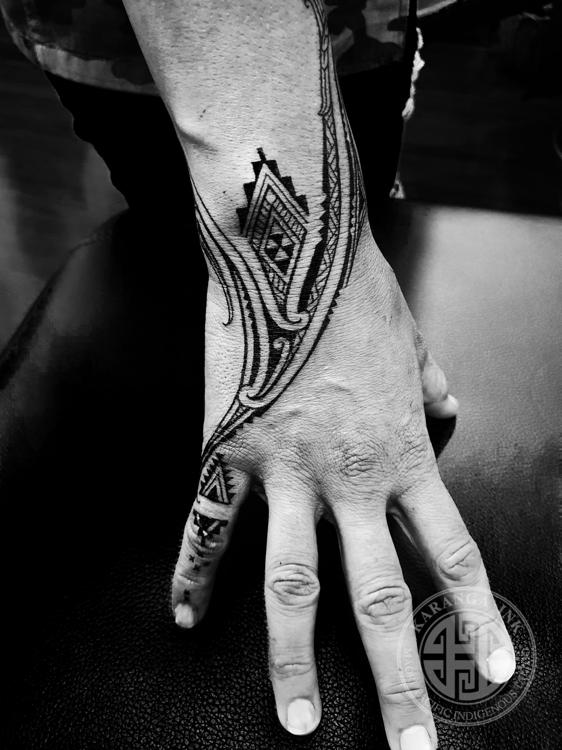 tribal hand tattoos for men 0042