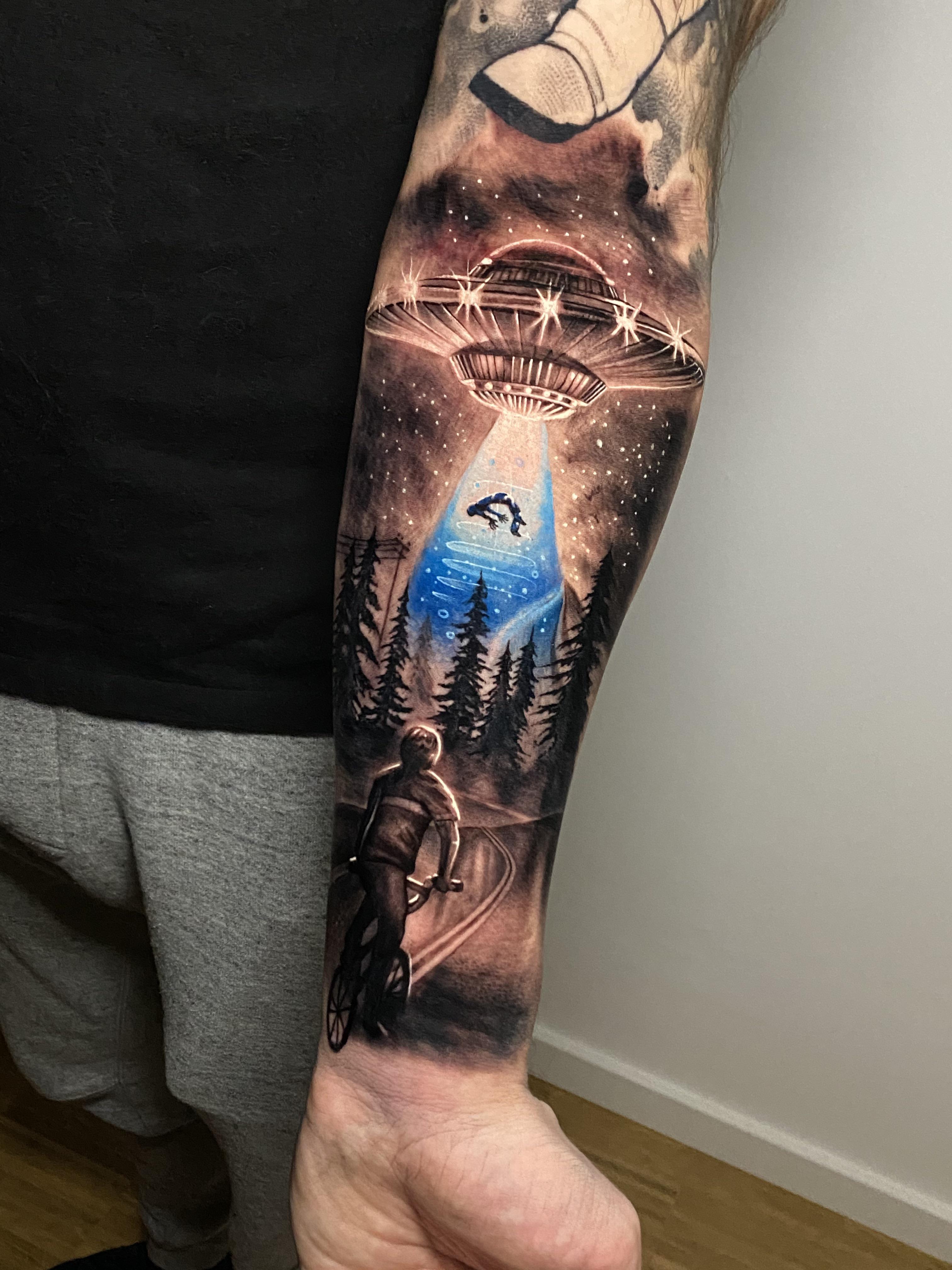 unique Alien tattoos for men