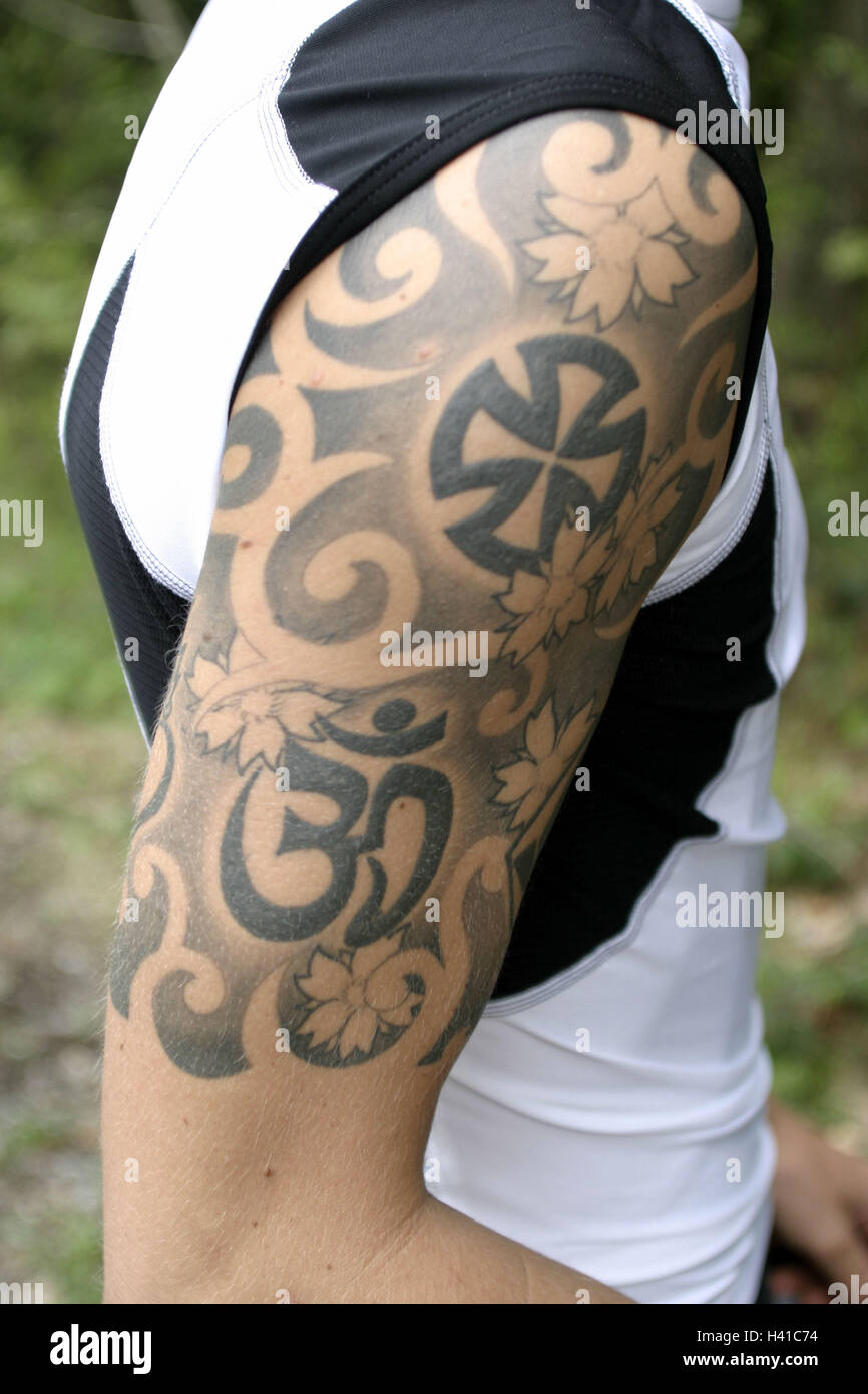 upper arm tattoos for men 0028