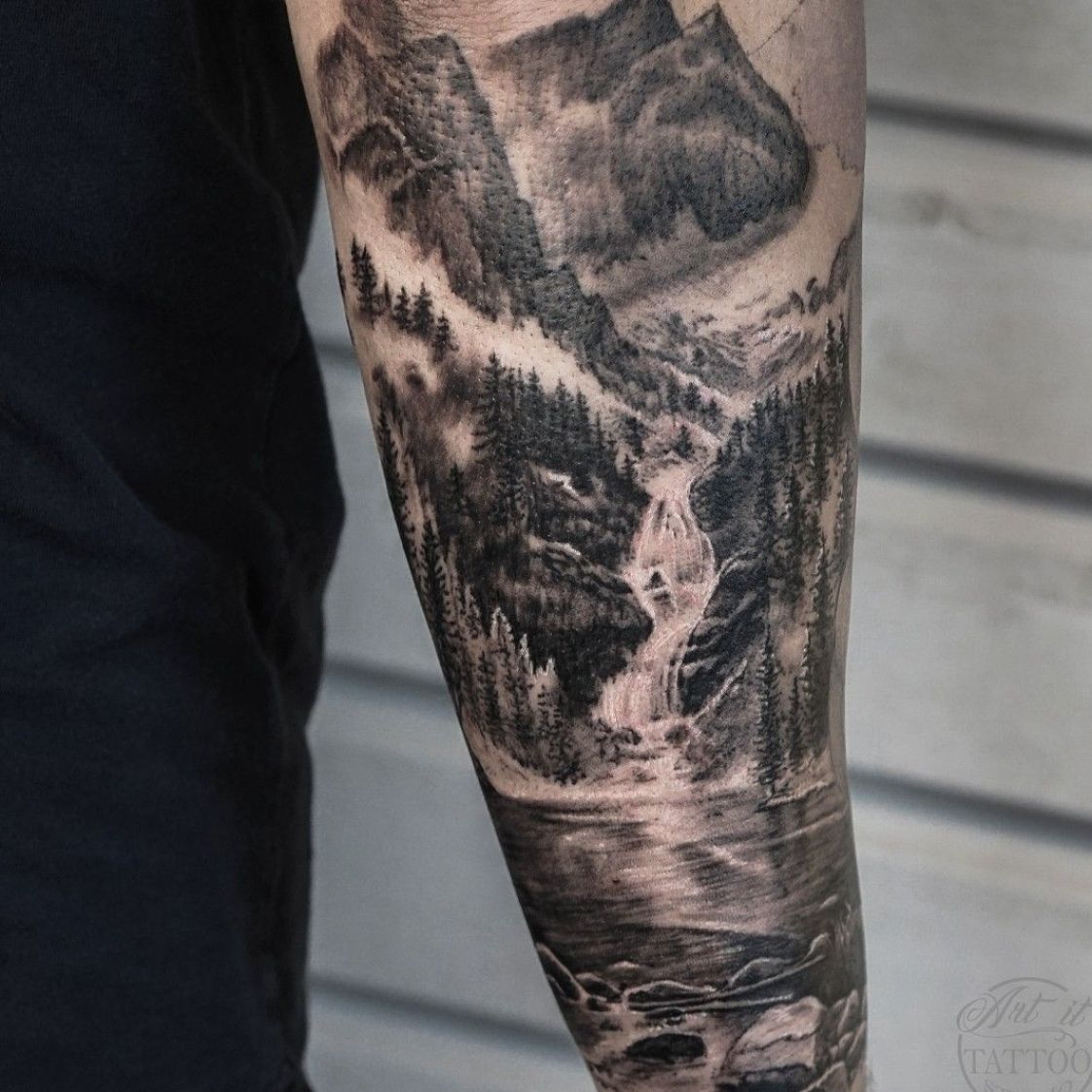 upper arm tattoos for men 0082