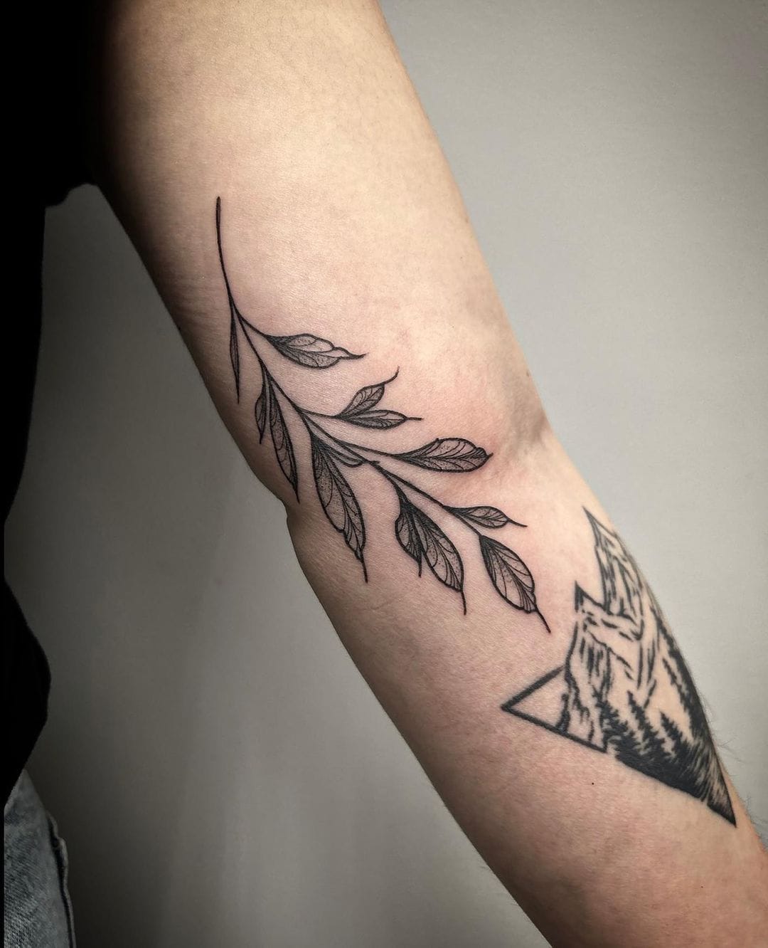 vine tattoos for men 0016