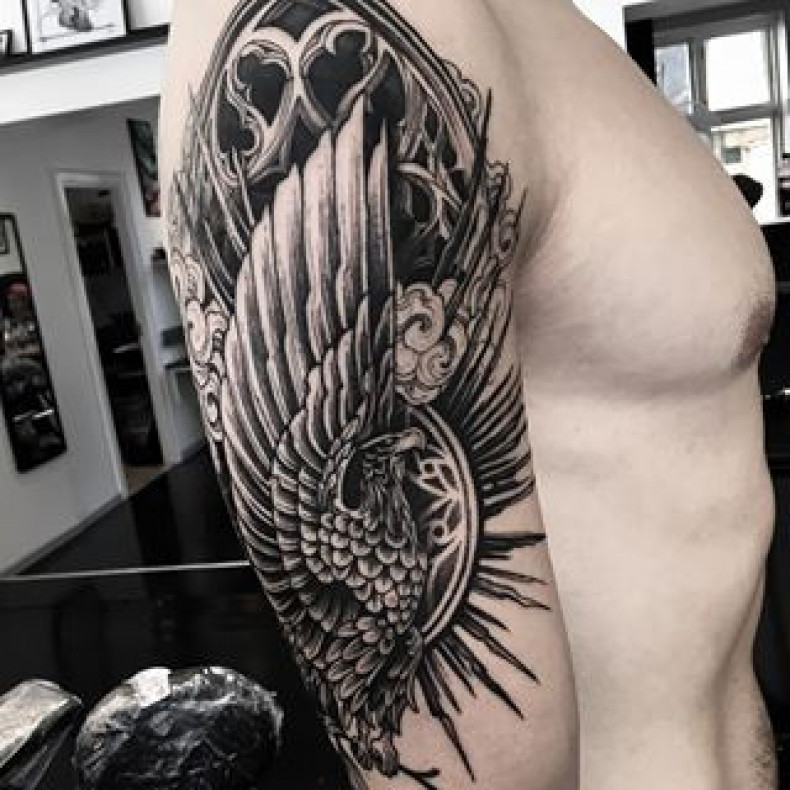 wing tattoos for men 0033