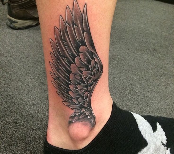 wing tattoos for men 0058