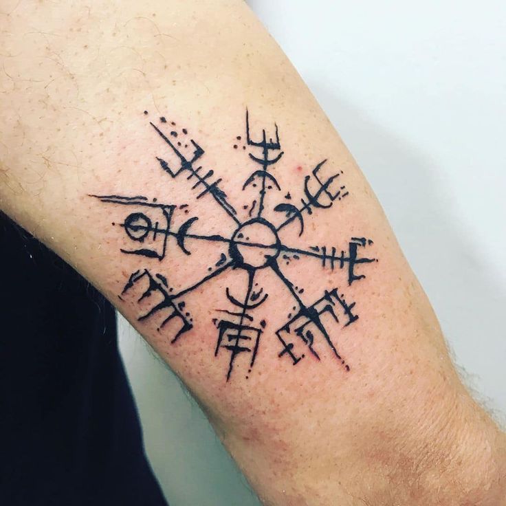 Customized 2×2 tattoo ideas for men to express unique style effortlessly